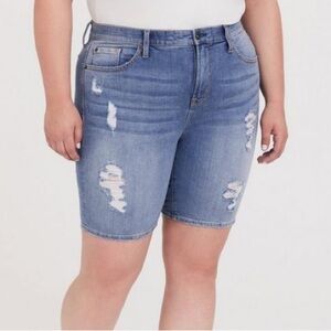 Torrid 8 Inch Sky High Skinny Premium Stretch Shorts